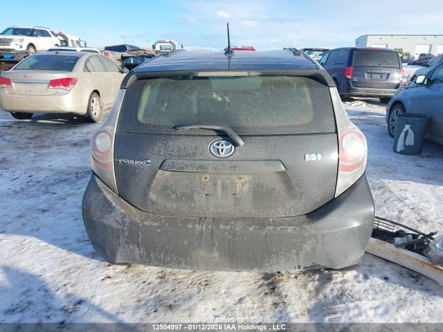JTDKDTB33E1079414 Toyota Prius C Technology