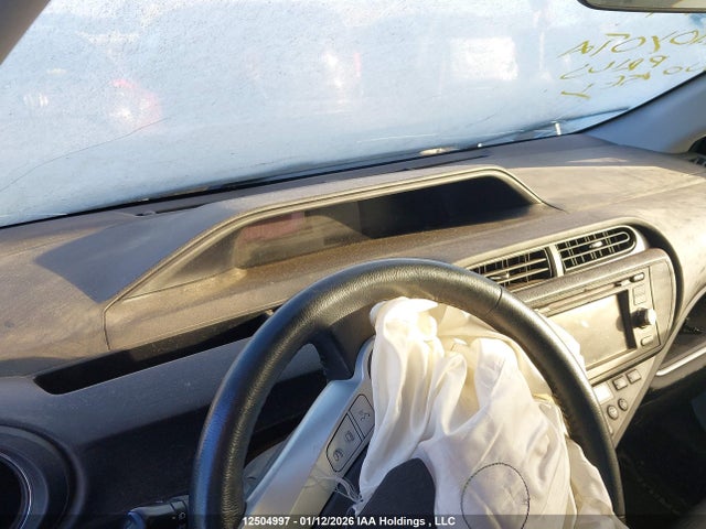 JTDKDTB33E1079414 Toyota Prius C Technology