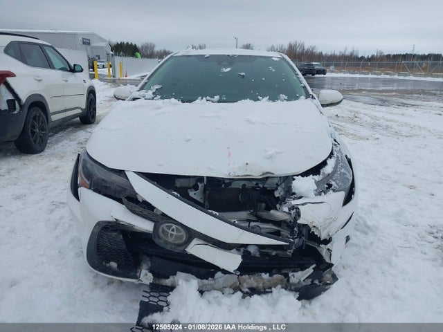 12505024 :رقم المزاد ، 5YFBPMBE0MP151372 vin ، 2021 Toyota Corolla Le مزاد بيع