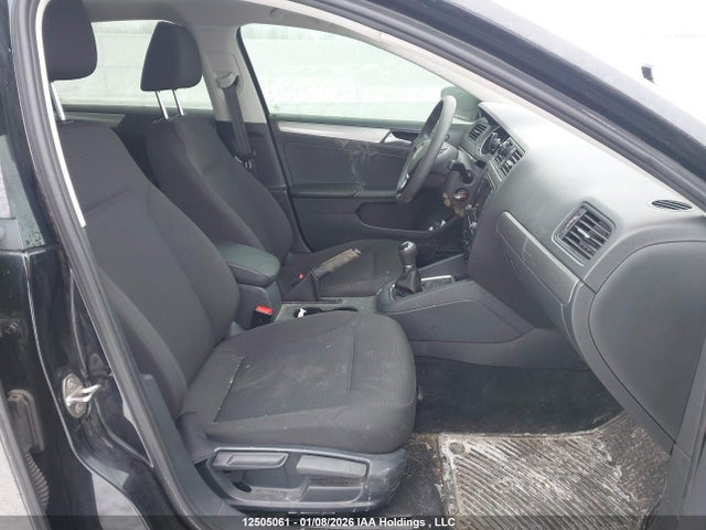 3VW167AJ4GM275264 Volkswagen Jetta