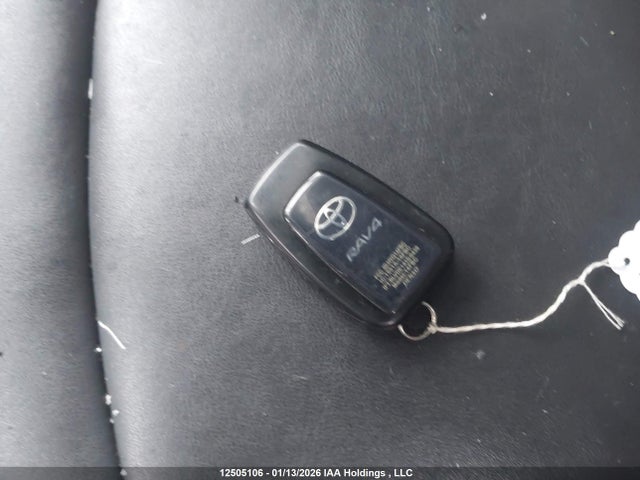 2T3R1RFV6NC294858 Toyota Rav4 Xle/xle Premium
