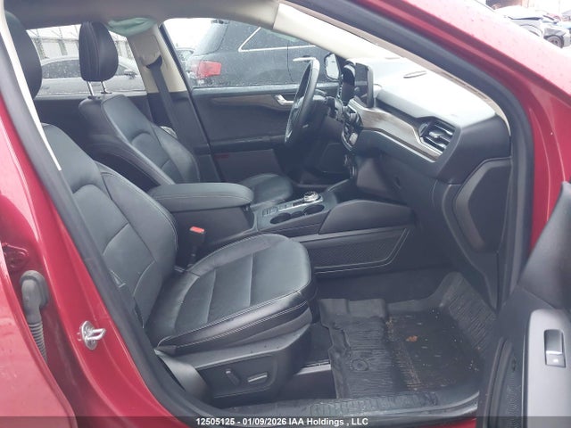 1FMCU9DZXLUC30989 Ford Escape Titanium Hybrid