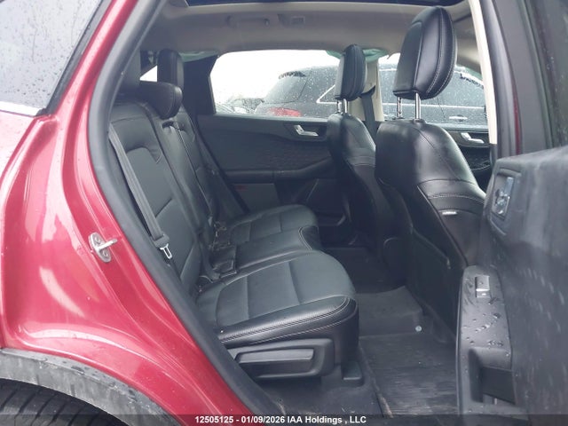 1FMCU9DZXLUC30989 Ford Escape Titanium Hybrid