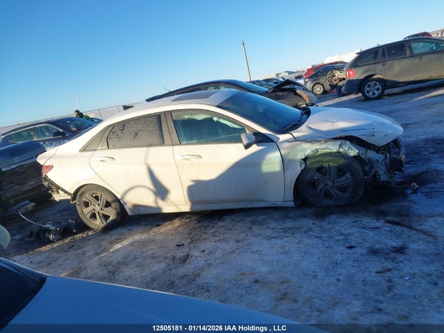 KMHLM4AGXMU148817 Hyundai Elantra Preferred Ivt With Sun And Tech Package