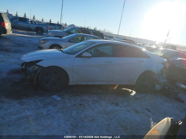 KMHLM4AGXMU148817 Hyundai Elantra Preferred Ivt With Sun And Tech Package