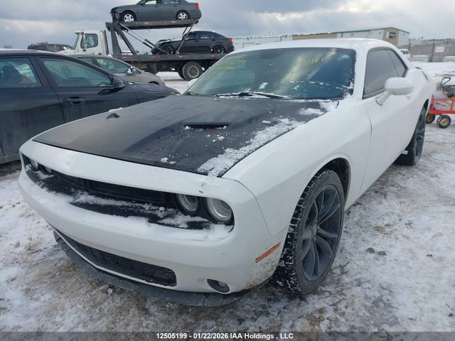 Dodge Challenger Sxt 2018 2C3CDZAG1JH302724 Image 2