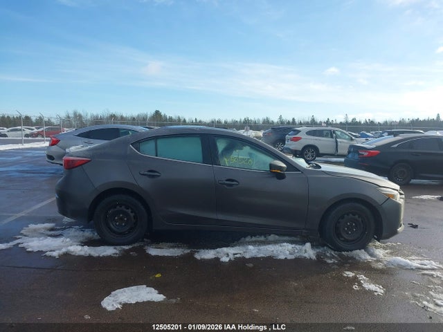 3MZBN1W37JM246220 Mazda 3 Grand Touring