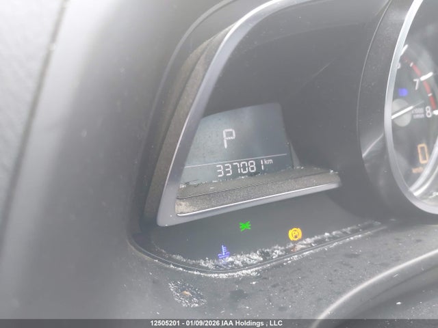 3MZBN1W37JM246220 Mazda 3 Grand Touring