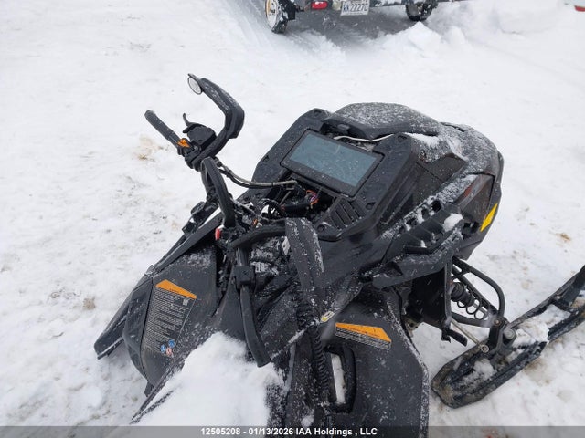 2BPSTGRE4RV000021 Skidoo Skidoo