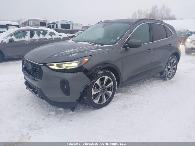 1FMCU9JA4SUB05855 Ford Escape Platinum