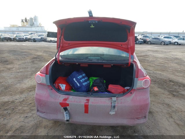 2013 Toyota Corolla Ce მანქანა იყიდება აუქციონზე, vin: 2T1BU4EE5DC055211, აუქციონის ნომერი: 12505279