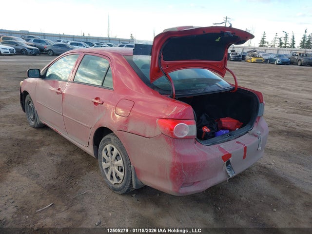2013 Toyota Corolla Ce მანქანა იყიდება აუქციონზე, vin: 2T1BU4EE5DC055211, აუქციონის ნომერი: 12505279