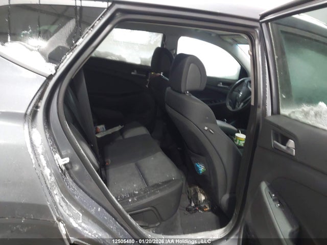 KM8J3CA42HU491542 Hyundai Tucson Premium