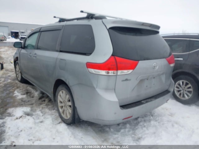 5TDDK3DC1ES074145 Toyota Sienna Xle/limited