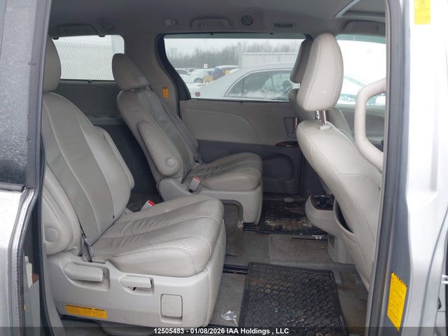5TDDK3DC1ES074145 Toyota Sienna Xle/limited