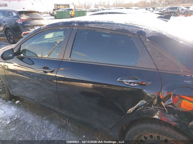 KMHLM4DG3SU990682 Hyundai Elantra Preferred W/tech Package