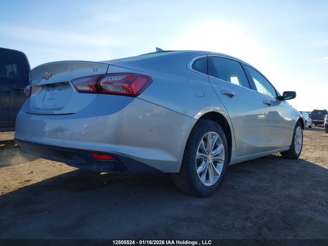 1G1ZD5ST4NF140646 Chevrolet MALIBU LT