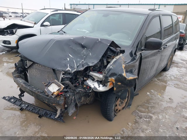 2C4RDGBG9JR275792 Dodge Grand Caravan Se