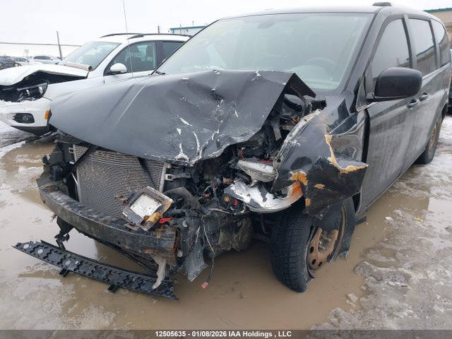 2C4RDGBG9JR275792 Dodge Grand Caravan Se