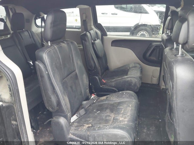2C4RDGBG9JR275792 Dodge Grand Caravan Se