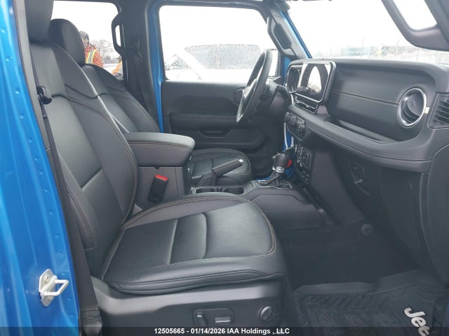 1C4PJXEG9SW627600 Jeep Wrangler Sahara