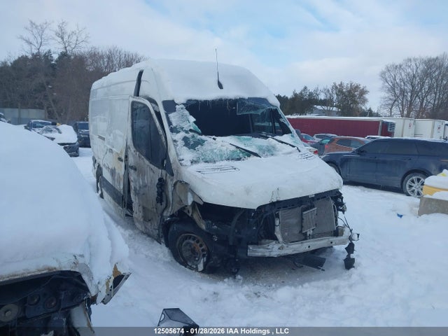 W1Y4DCHY7NP488004 Mercedes-Benz Sprinter 2500 High Roof I4 Diesel