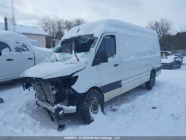 W1Y4DCHY7NP488004 Mercedes-Benz Sprinter 2500 High Roof I4 Diesel