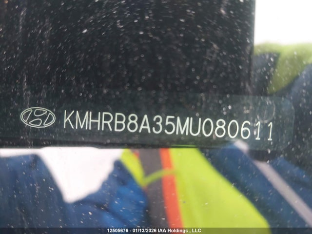 12505676 :رقم المزاد ، KMHRB8A35MU080611 vin ، 2021 Hyundai Venue Essential Auto Ivt With Two-tone Body Colour مزاد بيع