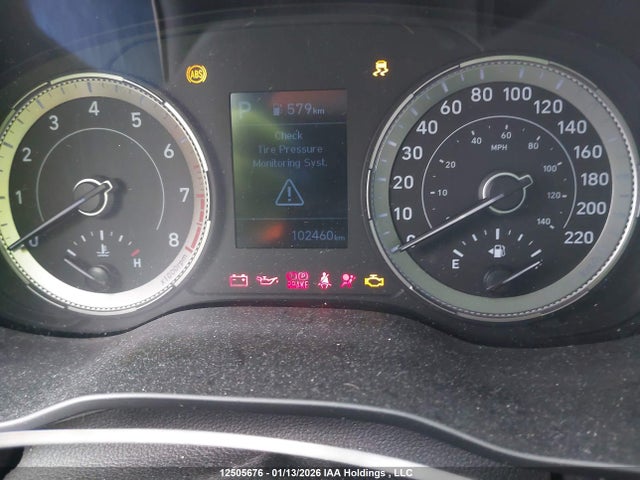 12505676 :رقم المزاد ، KMHRB8A35MU080611 vin ، 2021 Hyundai Venue Essential Auto Ivt With Two-tone Body Colour مزاد بيع