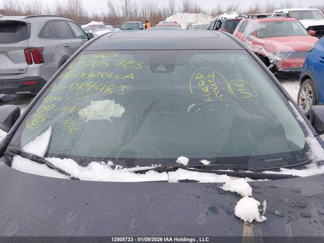 2T1BURHE4JC089483 Toyota Corolla
