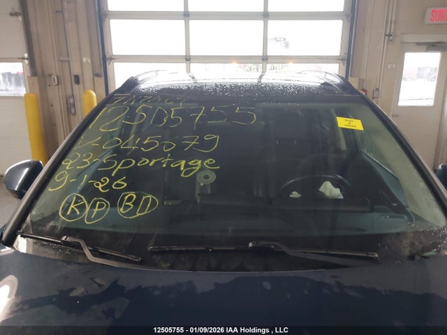 Продажа на аукционе авто 2023 Kia Sportage, vin: KNDPVCAF3P7045679, номер лота: 12505755