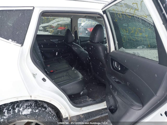 Продажа на аукционе авто 2015 Nissan Rogue, vin: 5N1AT2MV8FC778546, номер лота: 12505768