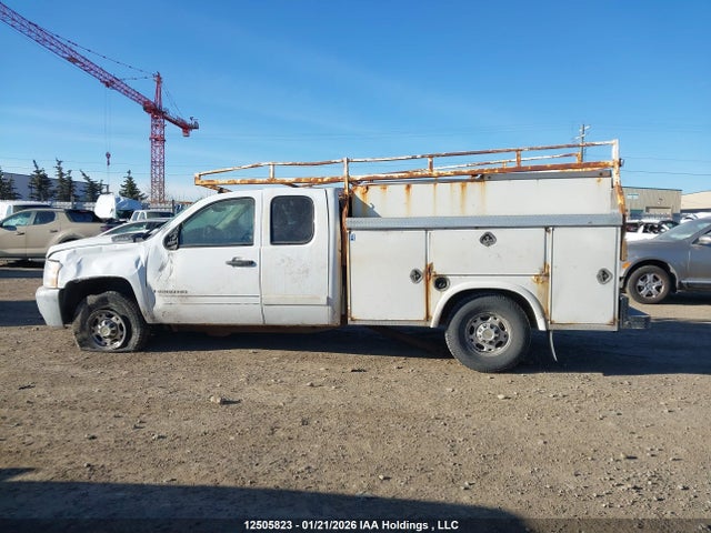Продажа на аукционе авто 2008 Chevrolet Silverado C2500 Heavy Duty, vin: 1GBHC29K38E187327, номер лота: 12505823