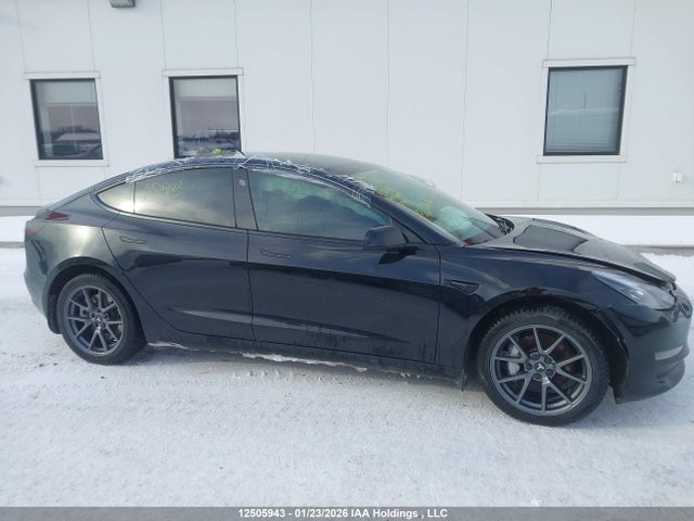 5YJ3E1EA1NF332267 Tesla MODEL 3