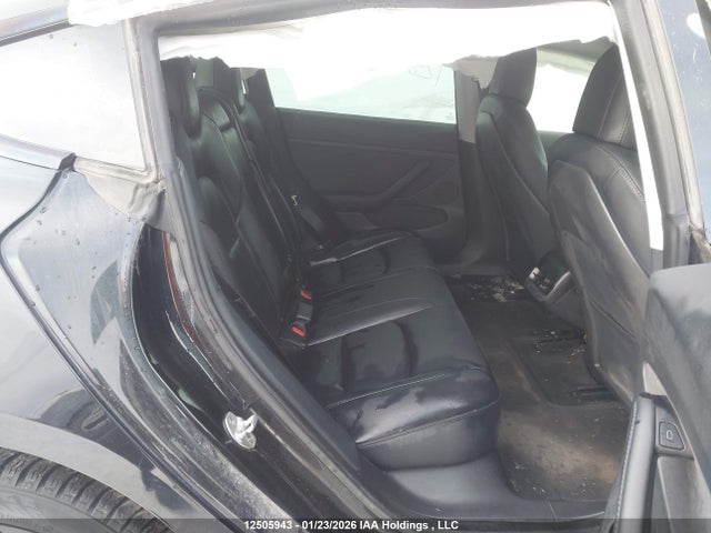5YJ3E1EA1NF332267 Tesla MODEL 3
