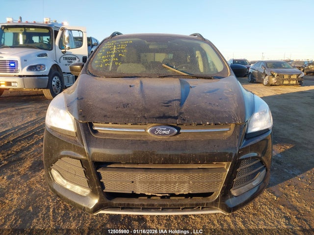 1FMCU9GX4FUB66446 Ford ESCAPE SE
