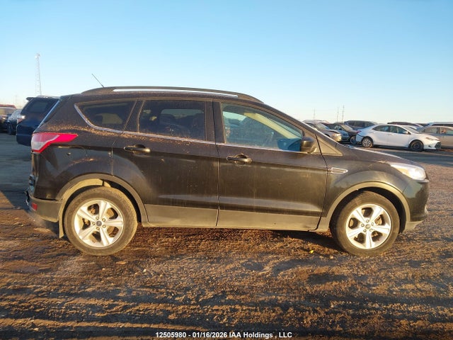 1FMCU9GX4FUB66446 Ford ESCAPE SE