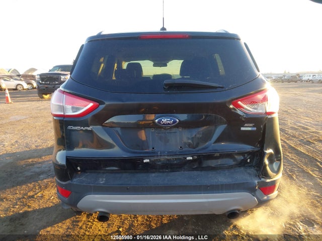 1FMCU9GX4FUB66446 Ford ESCAPE SE
