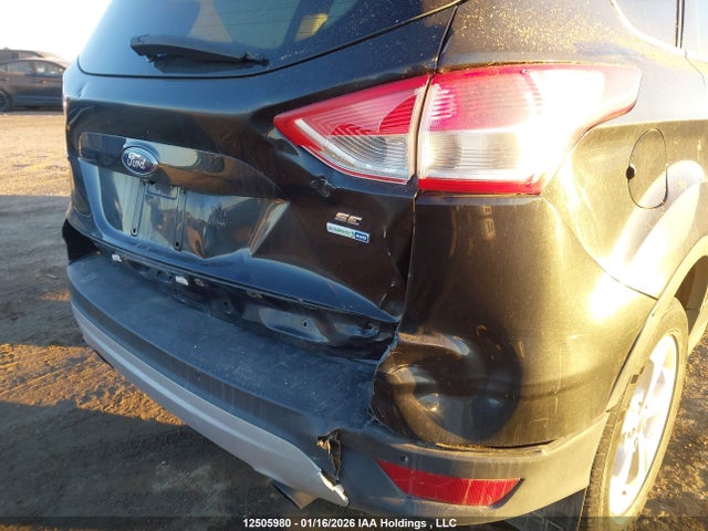 1FMCU9GX4FUB66446 Ford ESCAPE SE