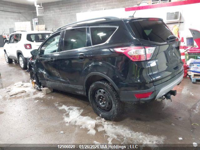 1FMCU0GD9JUB88033 Ford ESCAPE SE