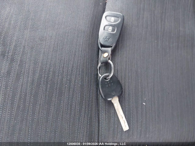 KMHCT5AE0HU341698 Hyundai ACCENT SE
