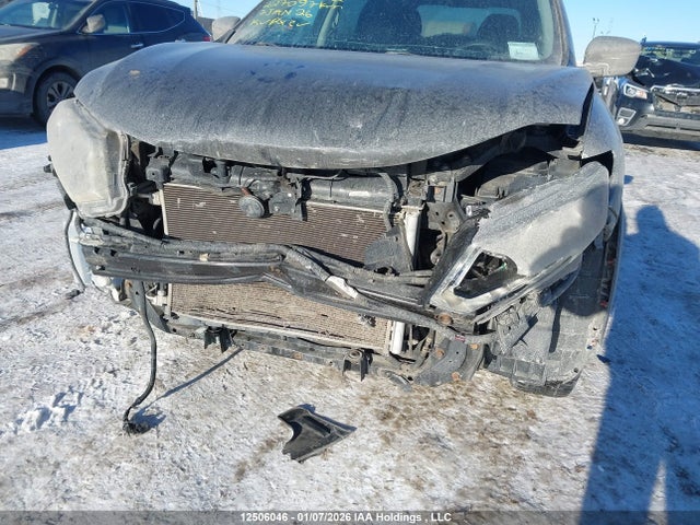 5N1AT2MV4GC835472 Nissan Rogue S/sl Premium/sv