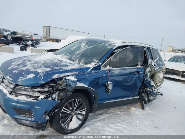 3VV4B7AX6LM140203 Volkswagen Tiguan