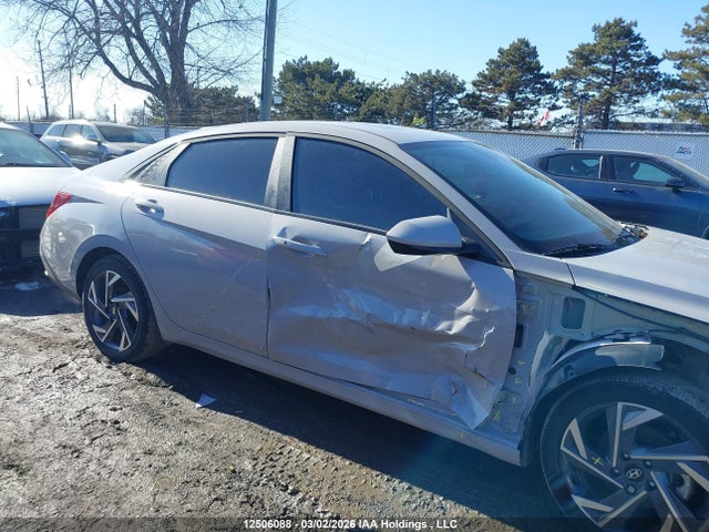 KMHLM4DG3SU063648 Hyundai Elantra Preferred W/tech Package
