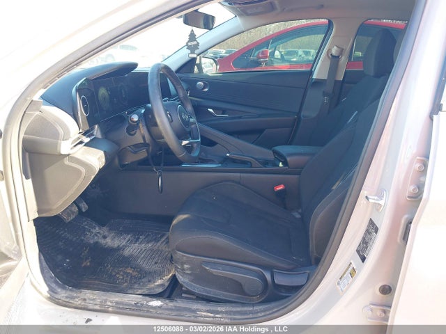 KMHLM4DG3SU063648 Hyundai Elantra Preferred W/tech Package