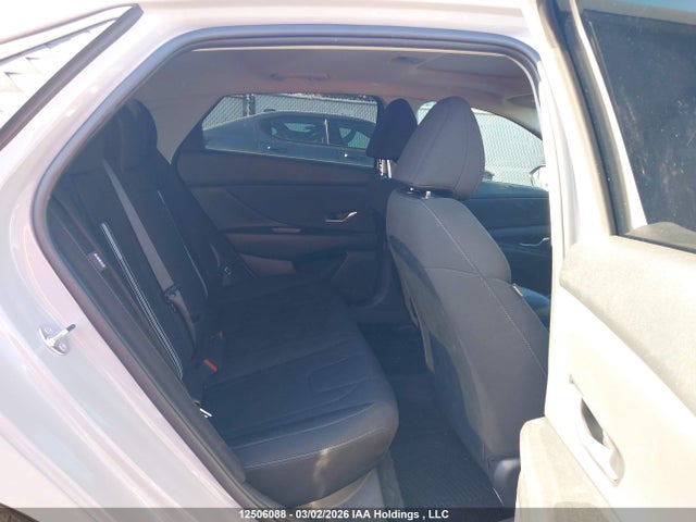 KMHLM4DG3SU063648 Hyundai Elantra Preferred W/tech Package