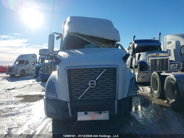 4V4NC9EH3PN325954 Volvo VNL