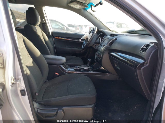 5XYKTCA68FG605262 KIA Sorento