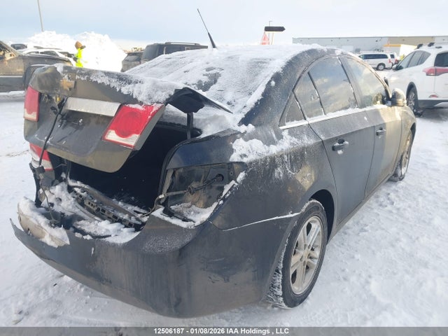 1G1PC5SB8E7455445 Chevrolet Cruze
