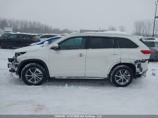 5TDJZRFH6HS515461 Toyota Highlander Xle